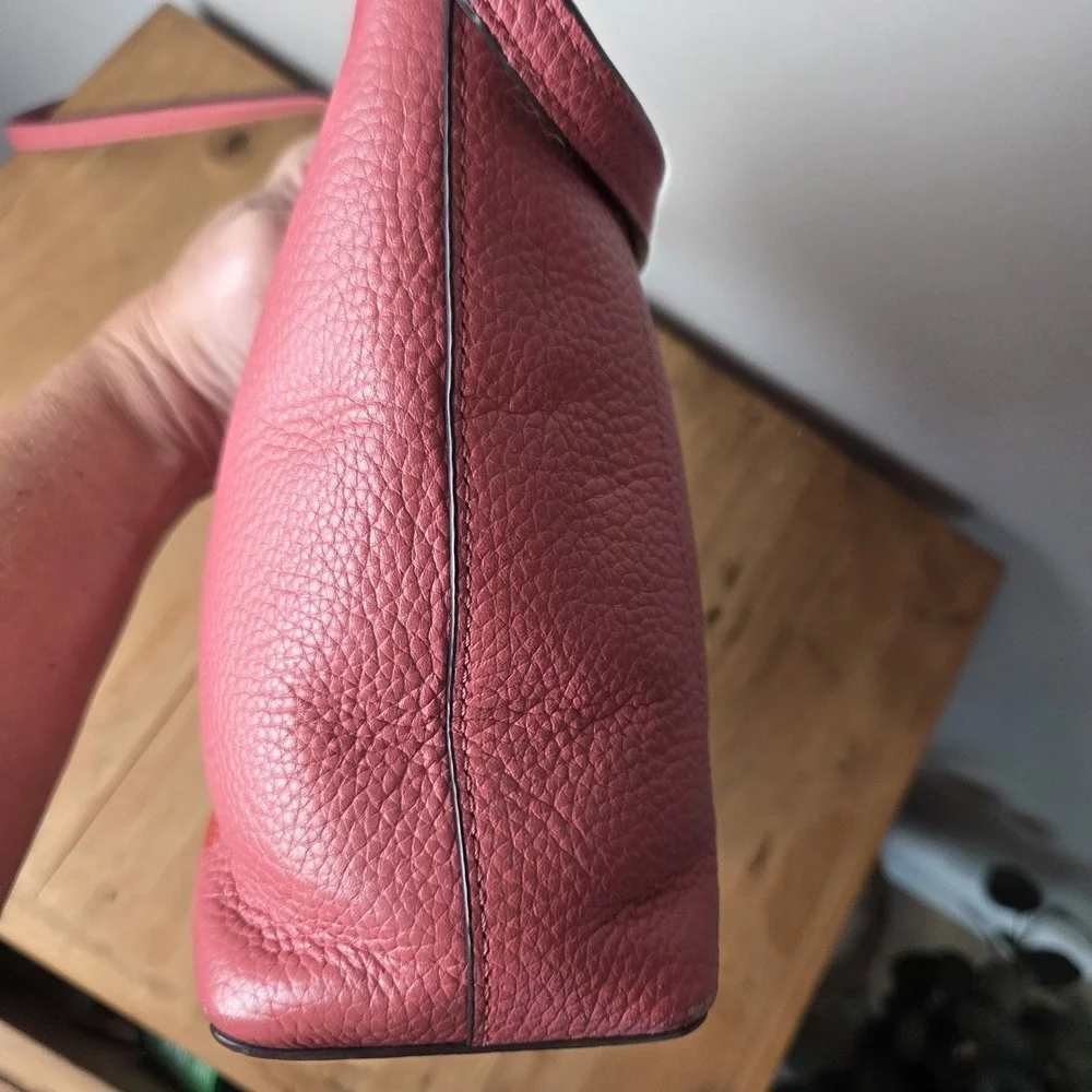 Kate Spade New York Pink Pebbled Leather Crossbody Bag Purse Zip Shoulder
